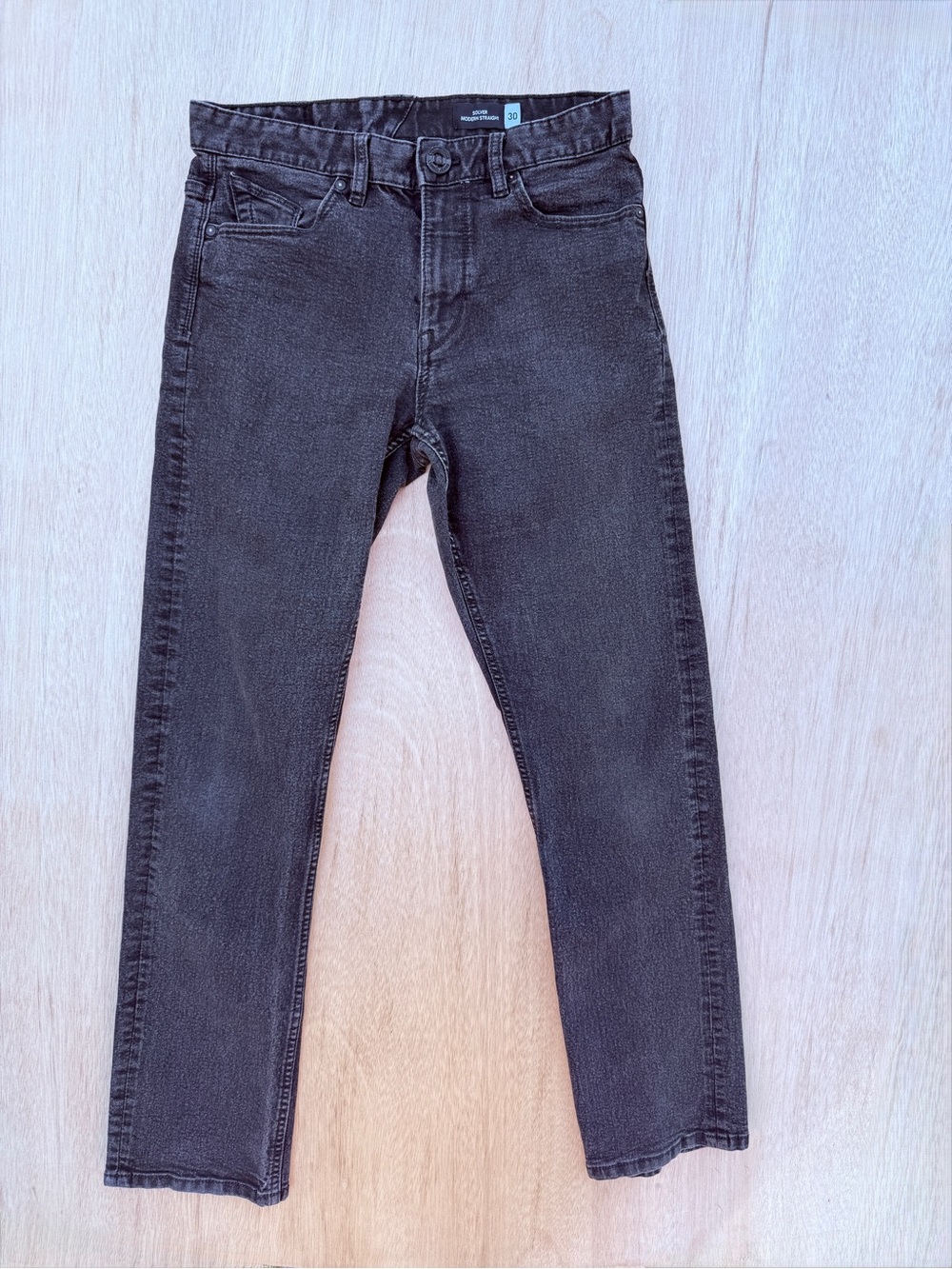 Volcom Solver Modern Straight Denim Jeans Faded Black Size 30 (Style A1902404)